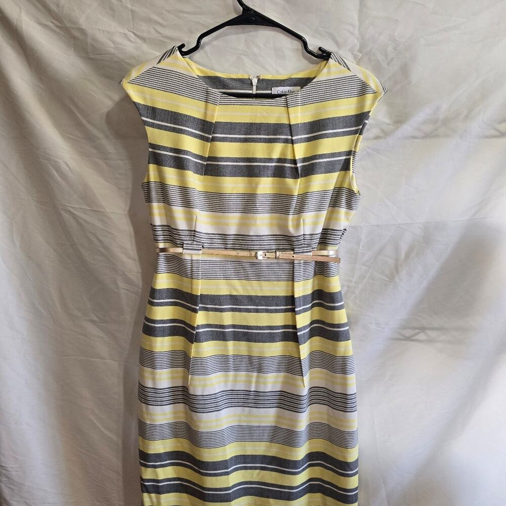 Calvin Klein Stripped Yellow and Black Dress With a Belt Size 8